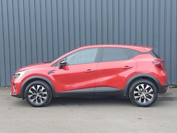 Used Renault Captur 2023 for sale - 77837885: Photo