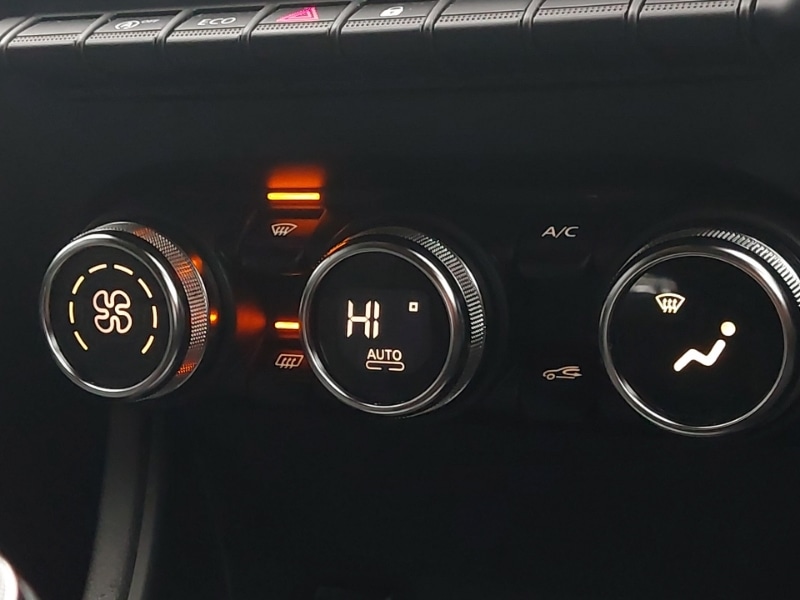 Used Renault Captur 2022 for sale - 77439283: Photo 15