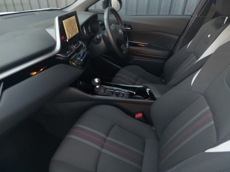 Used Toyota C-HR 2023 for sale - 76695678: Photo 5