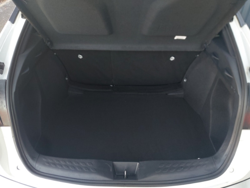 Used Toyota C-HR 2023 for sale - 76695678: Photo 8