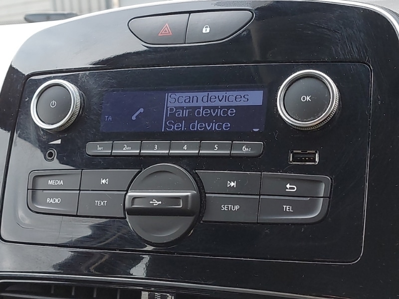 Used Renault Clio 2018 for sale - 77695039: Photo 11