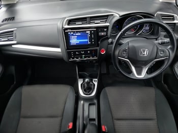 Used Honda Jazz 2019 for sale - 76213581: Photo 2