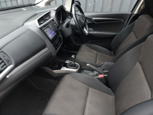 Used Honda Jazz 2019 for sale - 76213581: Photo 5