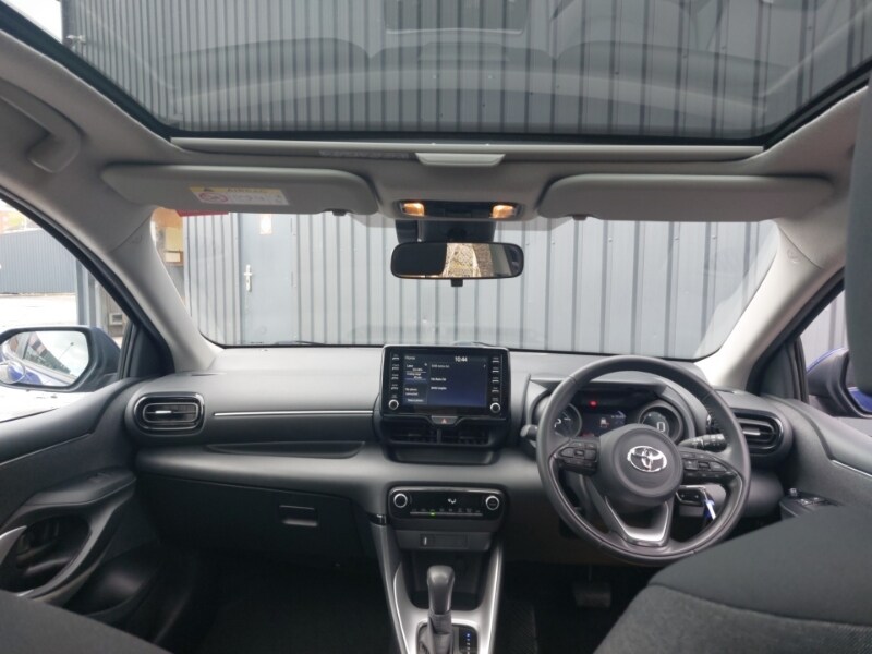 Used Toyota Yaris 2020 for sale - 77907891: Photo 2