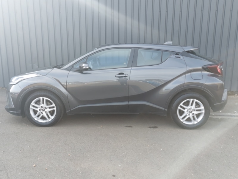 Used Toyota C-HR 2023 for sale - 78113728: Photo 4