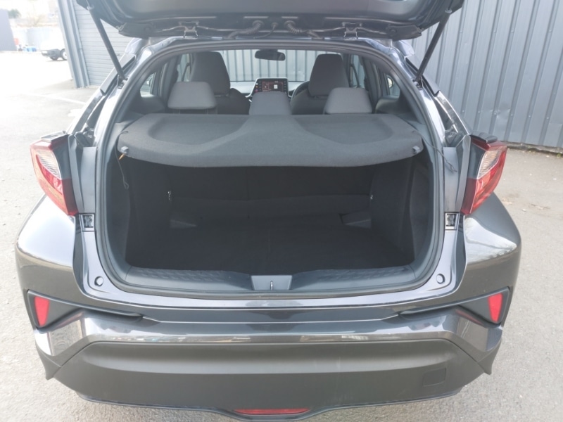 Used Toyota C-HR 2023 for sale - 78113728: Photo 8