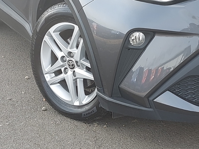 Used Toyota C-HR 2023 for sale - 78113728: Photo 9