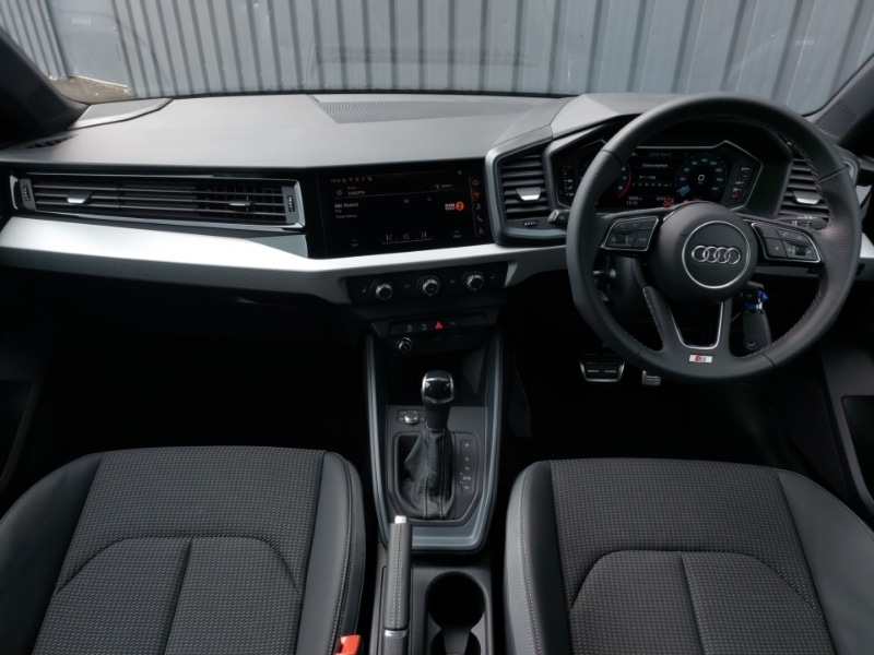 Used Audi A1 2024 for sale - 76195761: Photo 2
