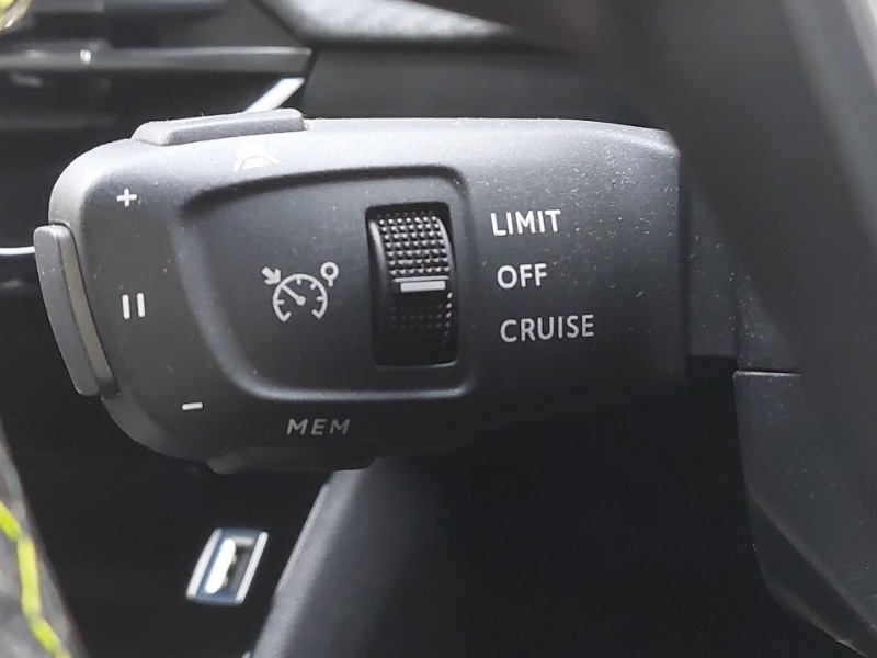 Used Peugeot 2008 2023 for sale - 77596742: Photo 18