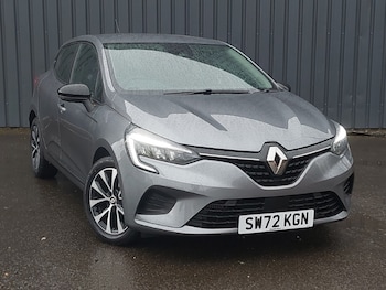 Used Renault Clio 2023 for sale - 77992503: Photo