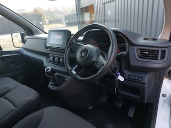 Used Renault Trafic 2024 for sale - 77751484: Photo