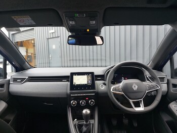 Used Renault Clio 2024 for sale - 78151540: Photo