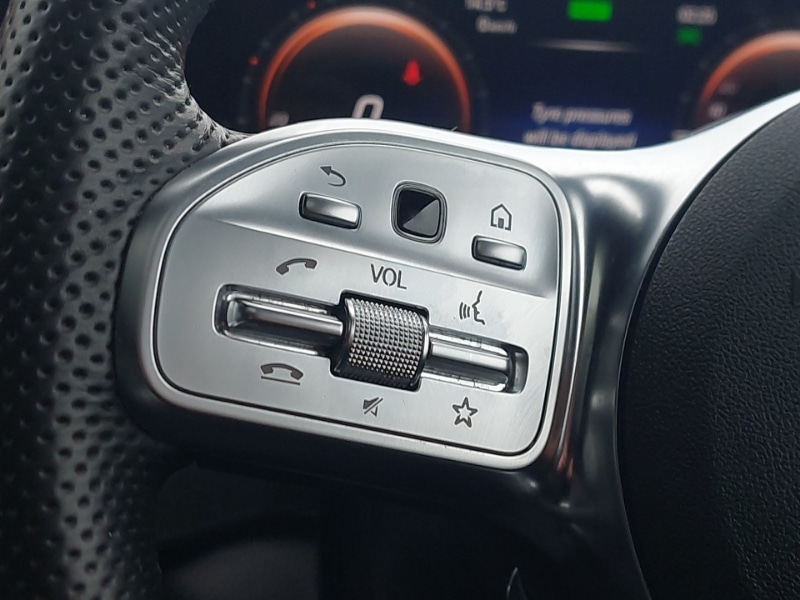 Used Mercedes-Benz EQC 2023 for sale - 76456173: Photo 18