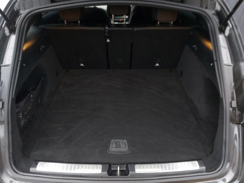 Used Mercedes-Benz EQC 2023 for sale - 76456173: Photo 8