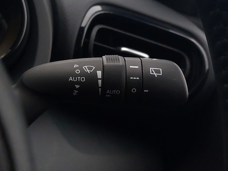 Used Mazda Mazda2 HYBRID 2023 for sale - 76771443: Photo 15