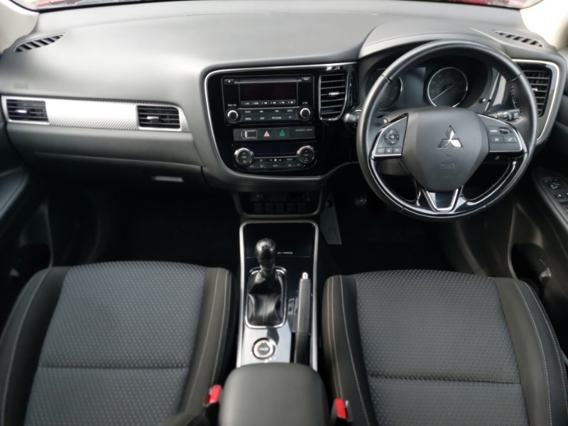 Used Mitsubishi Outlander 2018 for sale - 77168843: Photo 2