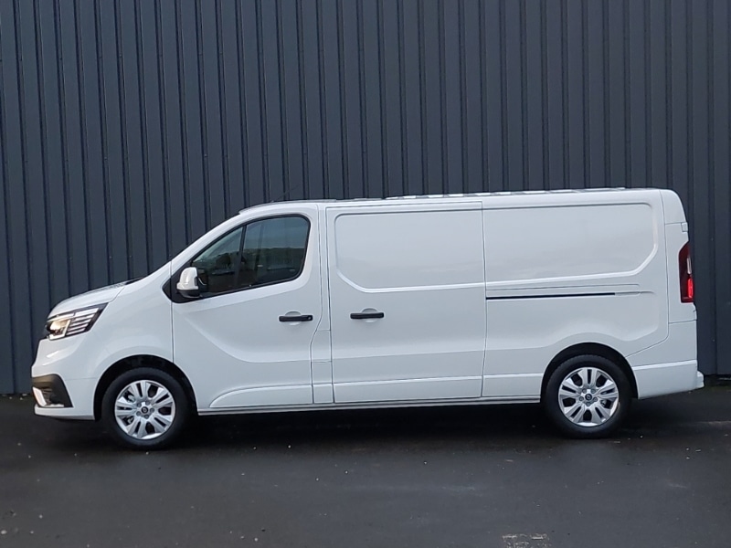 Used Renault Trafic 2025 for sale - 76498232: Photo 4