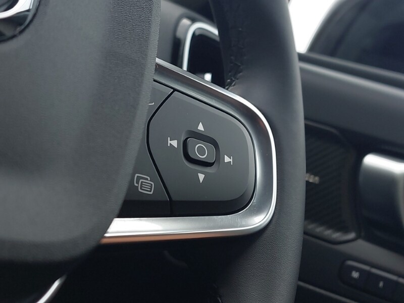 Used Volvo XC40 2024 for sale - 76579384: Photo 17