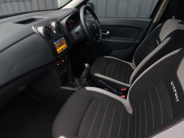 Used Dacia Sandero Stepway 2019 for sale - 76321389: Photo 5