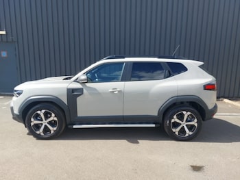 Used Dacia Duster 2025 for sale - 78653806: Photo