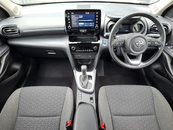 Used Toyota Yaris Cross 2023 for sale - 79218613: Photo