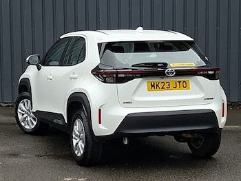 Used Toyota Yaris Cross 2023 for sale - 79218613: Photo