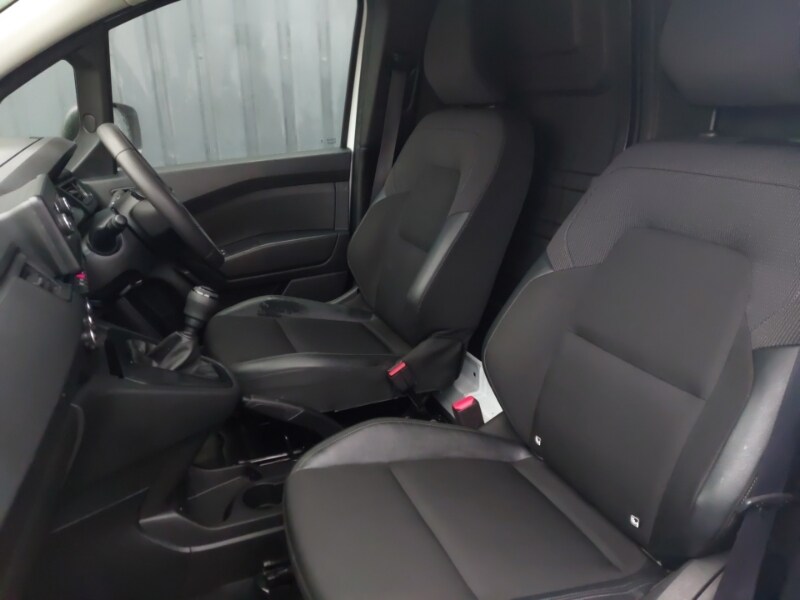 Used Renault Kangoo 2024 for sale - 77669936: Photo 5