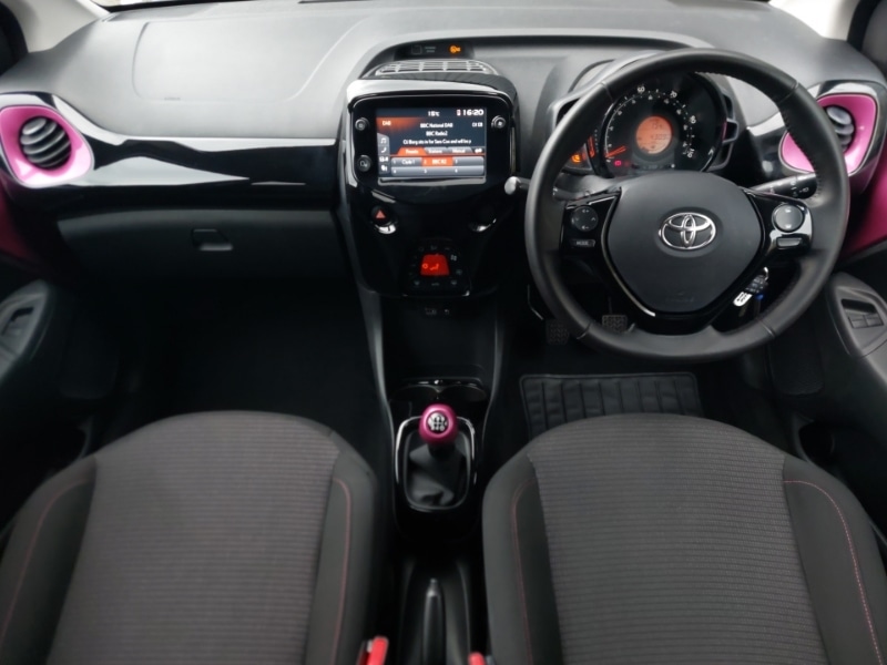 Used Toyota AYGO 2019 for sale - 76150543: Photo 2