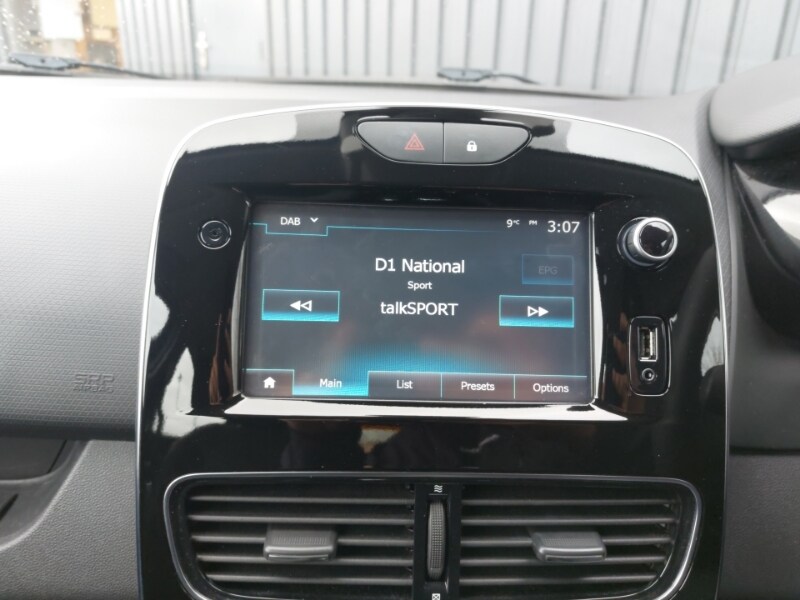 Used Renault Clio 2018 for sale - 77992513: Photo 11