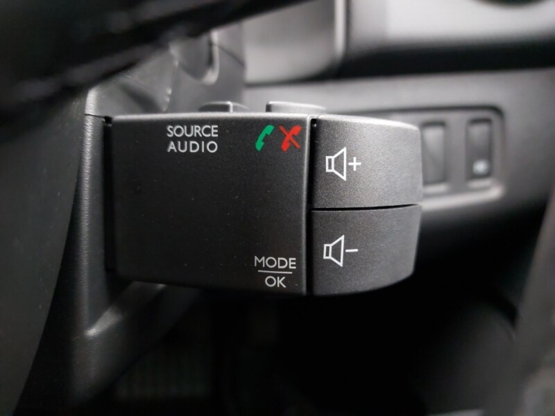 Used Renault Clio 2018 for sale - 77992513: Photo 18