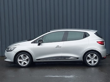 Used Renault Clio 2015 for sale - 76135017: Photo