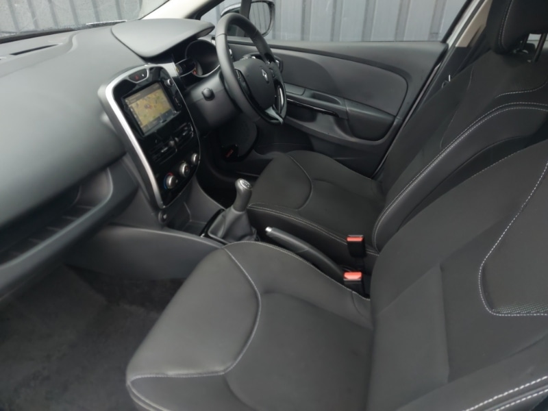 Used Renault Clio 2015 for sale - 76135017: Photo 5