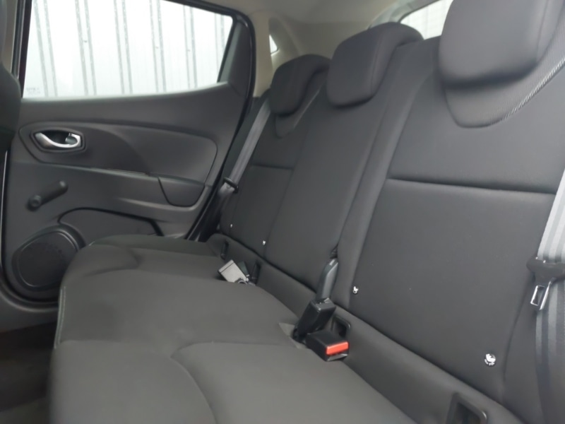 Used Renault Clio 2015 for sale - 76135017: Photo 6