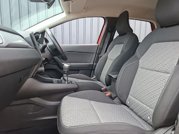 Used Renault Captur 2022 for sale - 79425203: Photo