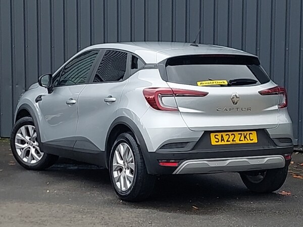 Used Renault Captur 2022 for sale - 76199178: Photo 3
