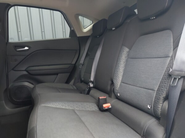 Used Renault Captur 2022 for sale - 76199178: Photo 6