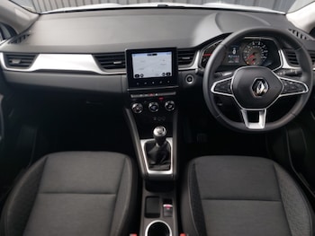 Used Renault Captur 2022 for sale - 77454008: Photo