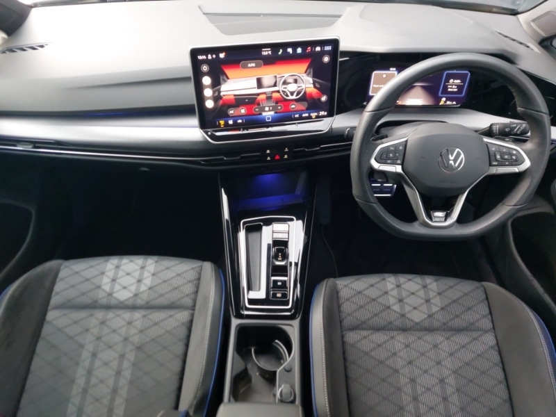 Used Volkswagen Golf 2024 for sale - 76456166: Photo 2