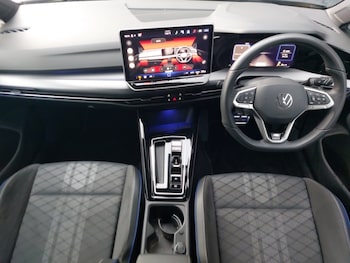 Used Volkswagen Golf 2024 for sale - 76456166: Photo