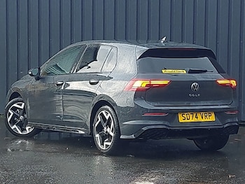 Used Volkswagen Golf 2024 for sale - 76456166: Photo