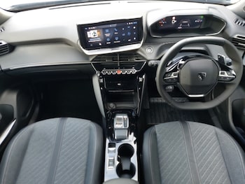 Used Peugeot 2008 2025 for sale - 76947500: Photo