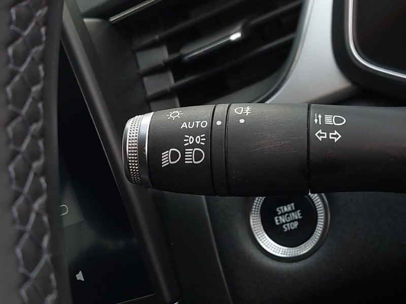 Used Renault Captur 2021 for sale - 76450786: Photo 18