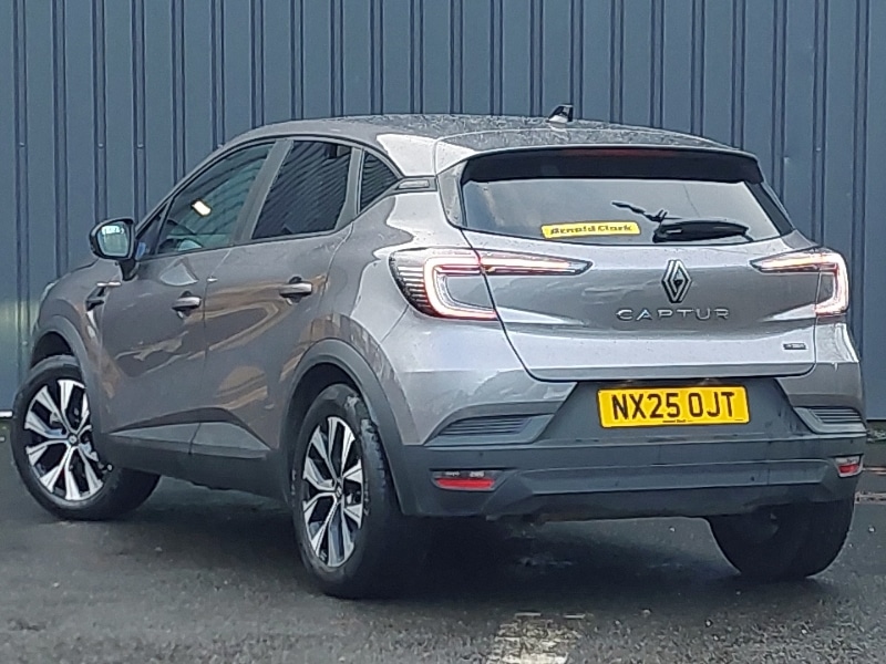 Used Renault Captur 2025 for sale - 76414471: Photo 3