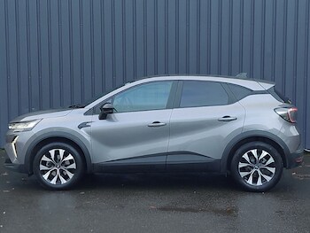 Used Renault Captur 2025 for sale - 76414471: Photo