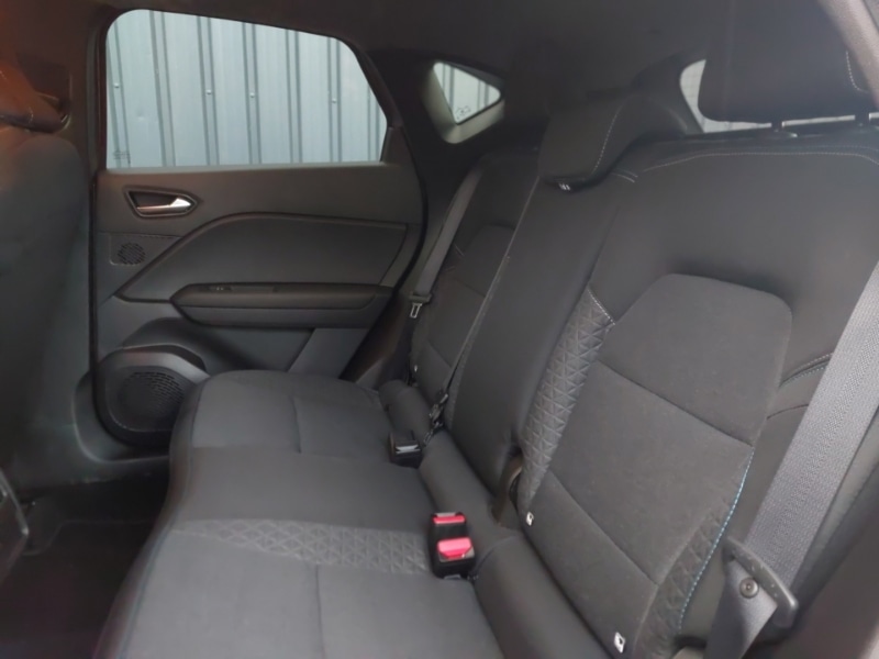 Used Renault Captur 2025 for sale - 76414471: Photo 6