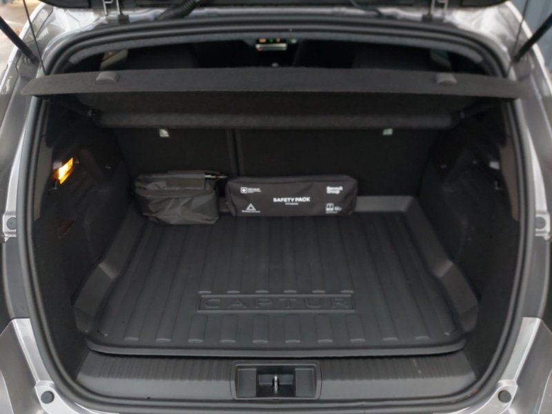 Used Renault Captur 2025 for sale - 76414471: Photo 8