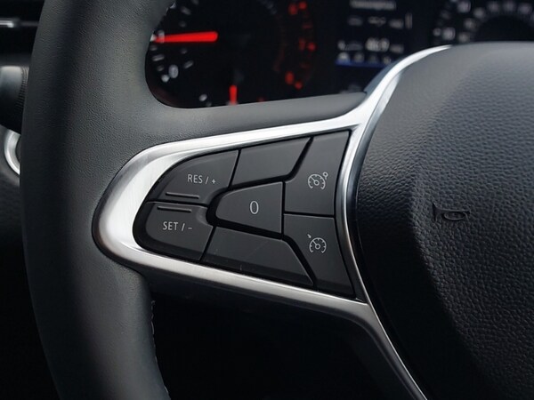 Used Renault Clio 2021 for sale - 76233505: Photo 17