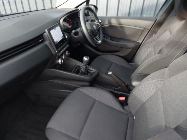 Used Renault Clio 2021 for sale - 76233505: Photo 5