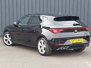Used SEAT Leon 2023 for sale - 77556249: Photo