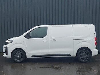 Used Vauxhall Vivaro 2024 for sale - 77232781: Photo